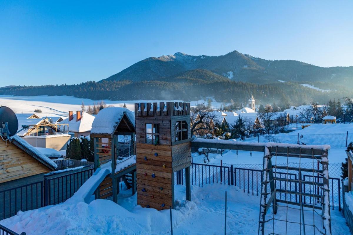 Apartments Pemikas II Liptovský Mikuláš Екстериор снимка